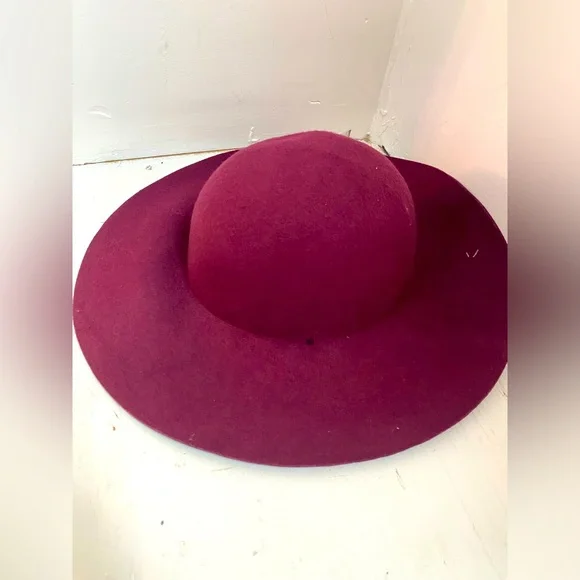 Call It Spring Hat - Picture 1 of 13